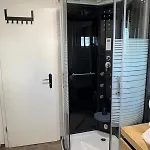 Danube Abteistrasse - Self Checkin - Moderne - Ideal Fuer Geschaeftsreisende Und Staedtetrips Апартаменты *