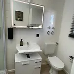 Danube Abteistrasse - Self Checkin - Moderne - Ideal Fuer Geschaeftsreisende Und Staedtetrips