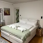 Апартаменты Danube Abteistrasse - Self Checkin - Moderne - Ideal Fuer Geschaeftsreisende Und Staedtetrips *