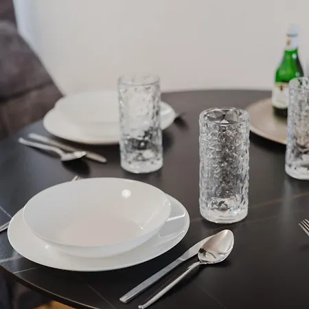 Danube Rooms Abteistrasse - Self Checkin - Kostenlos Parken Direkt An Der Unterkunft - Ideal Fuer Geschaeftsreisende Und Staedtetrips Appartement Passau